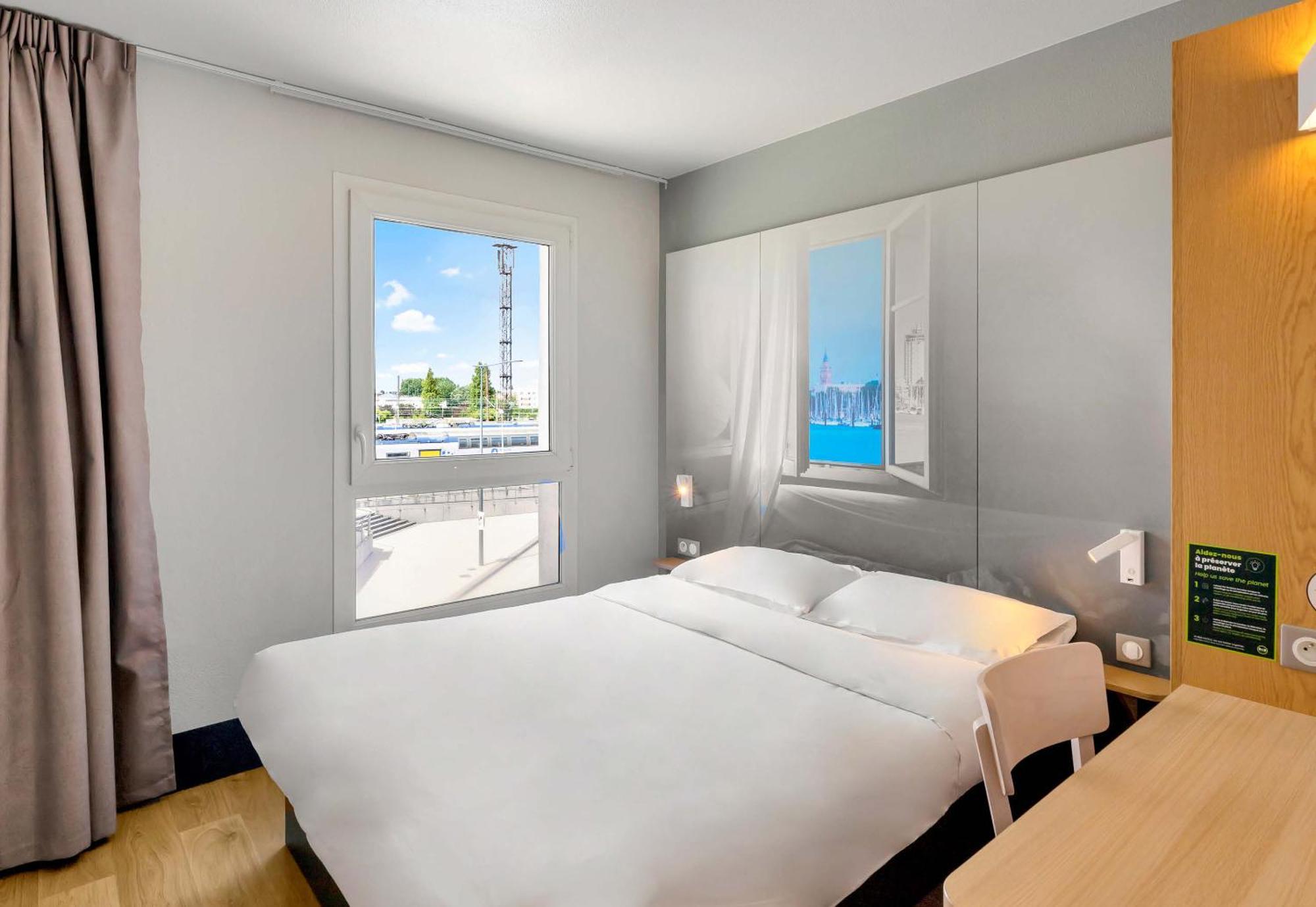 B&B Hotel Dunkerque Centre Gare Dunkirk Bagian luar foto