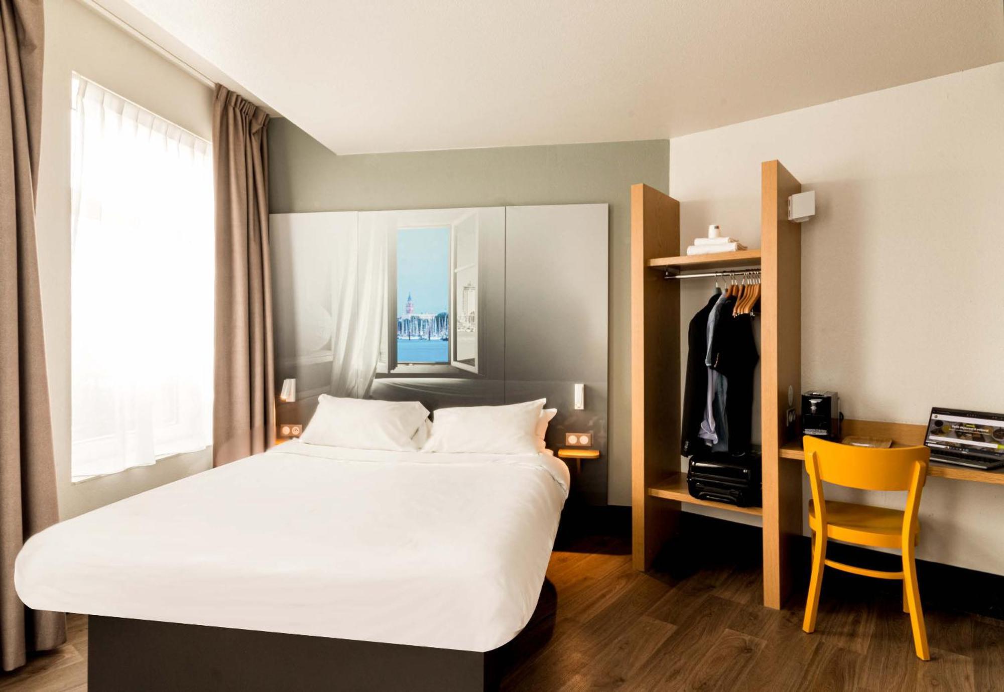 B&B Hotel Dunkerque Centre Gare Dunkirk Bagian luar foto