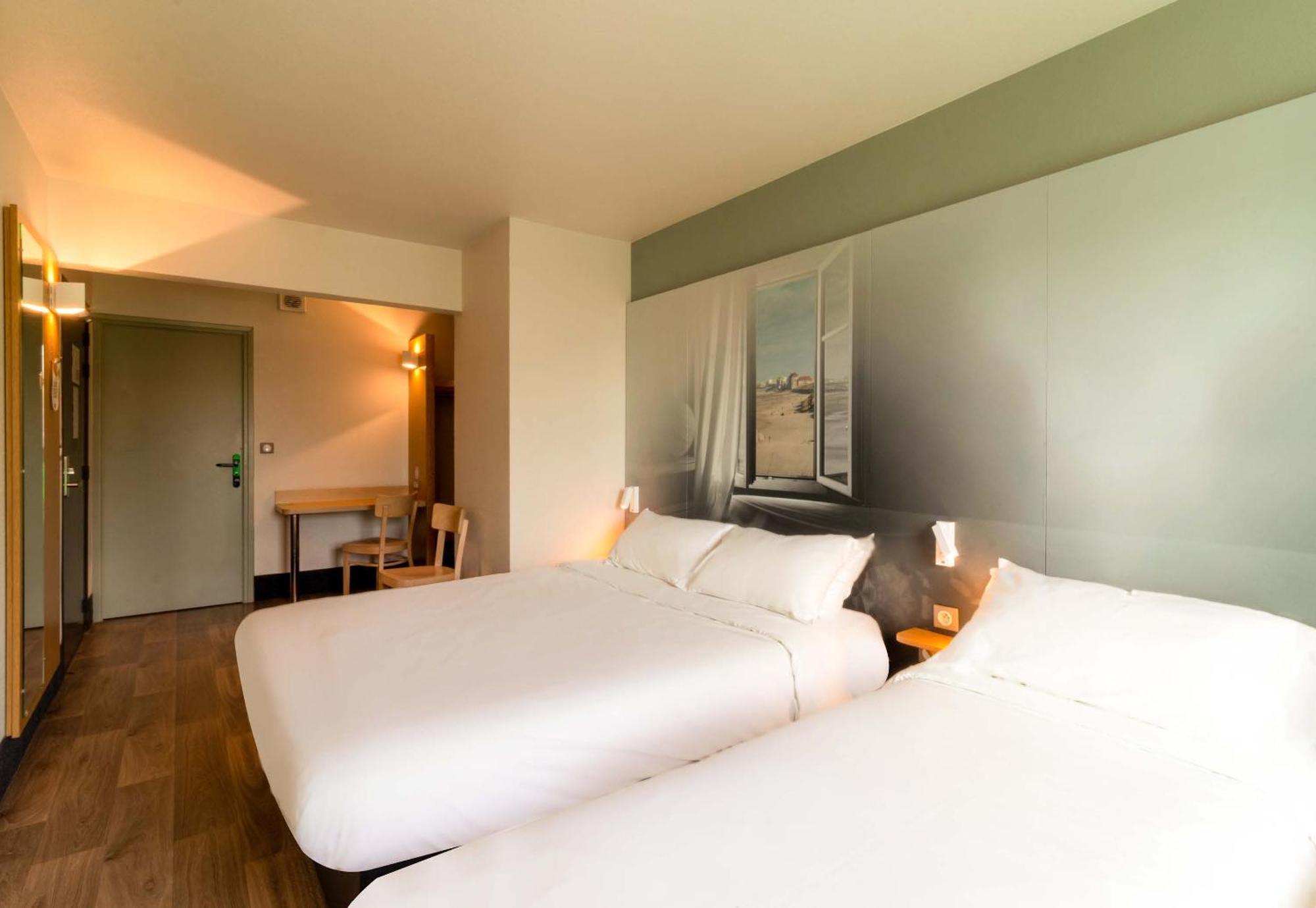 B&B Hotel Dunkerque Centre Gare Dunkirk Bagian luar foto